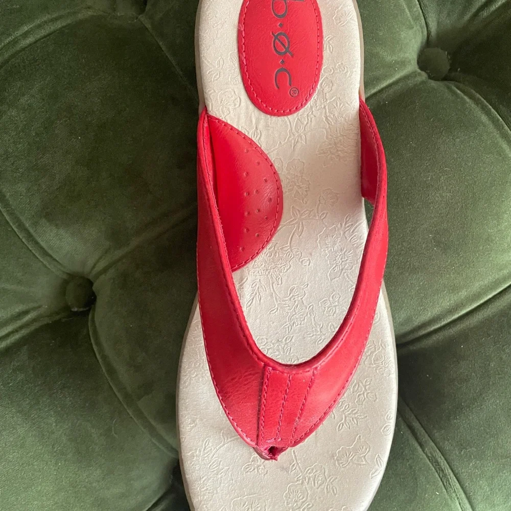 b.o.c. Red Sandals - Picture 2 of 5